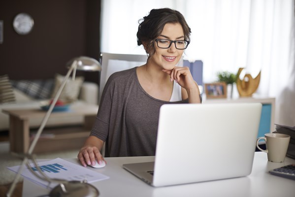Forum member looking at computer
