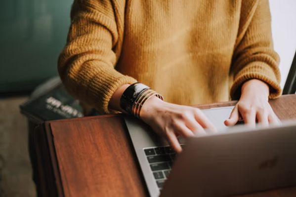 Online customer service